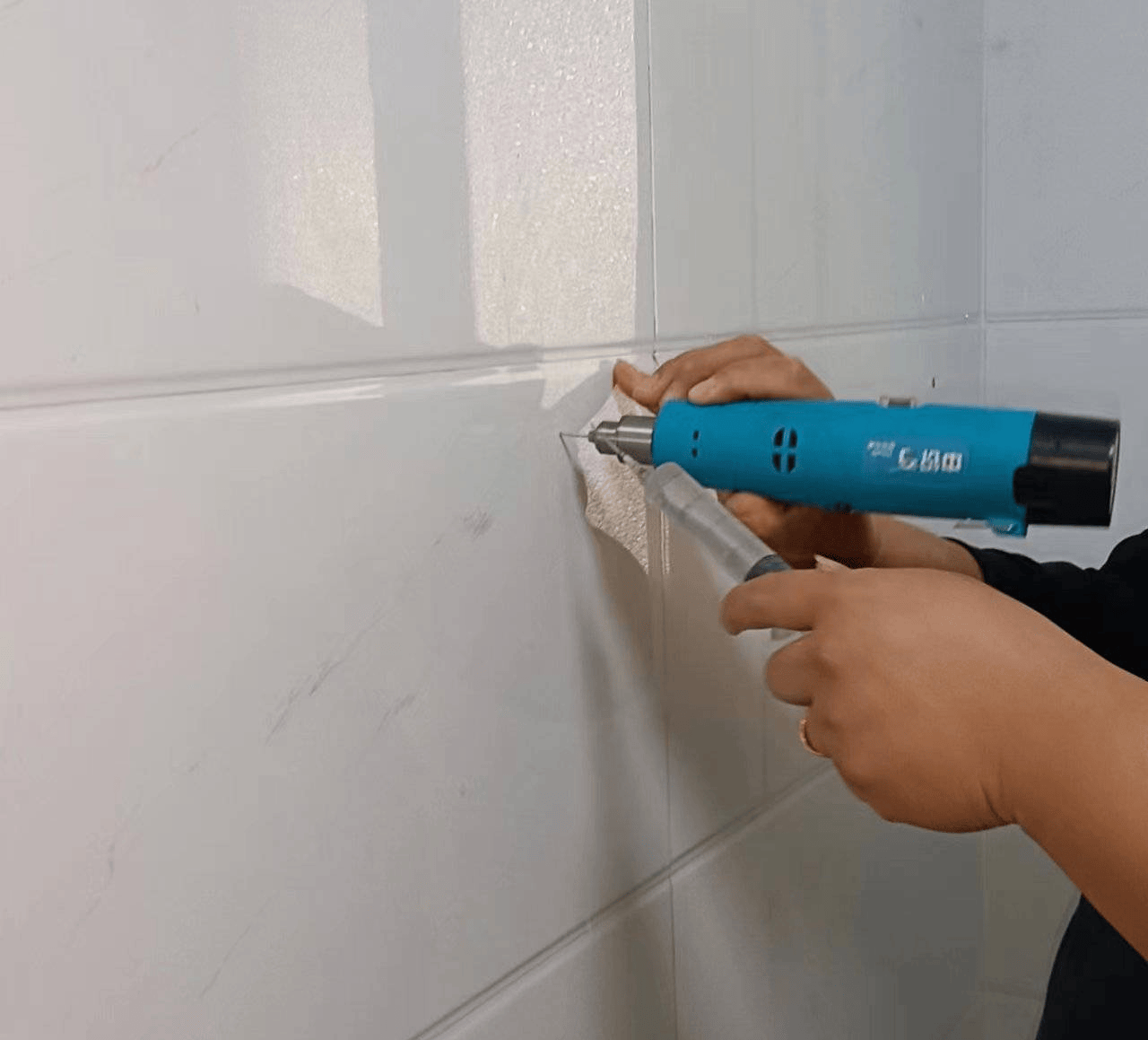 卫生间瓷砖空鼓最佳补救方法视频讲解(卫生间瓷砖空鼓最佳补救方法视频讲解图片) 卫生间瓷砖空鼓最佳补救方法视频讲解(卫生间瓷砖空鼓最佳补救方法视频讲解图片)